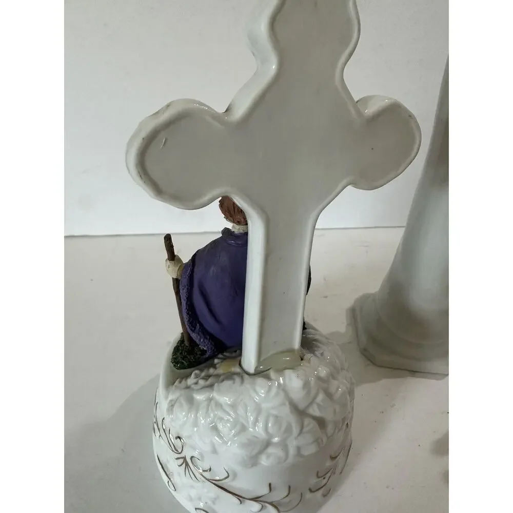 Lot Of 4 Religious Figures Praying Madonna Glazed Pigeons Joseph Mary Jesus READ